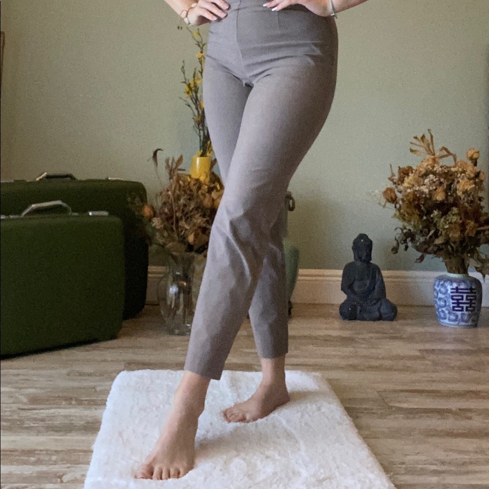 Taupe high waisted pant.